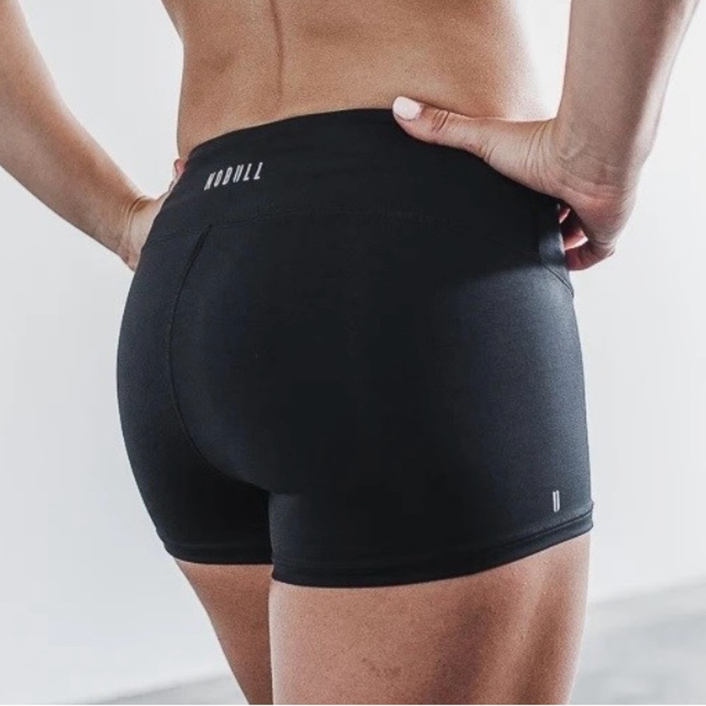 NWT NOBULL Women's Low-Rise Short 2" Small Black